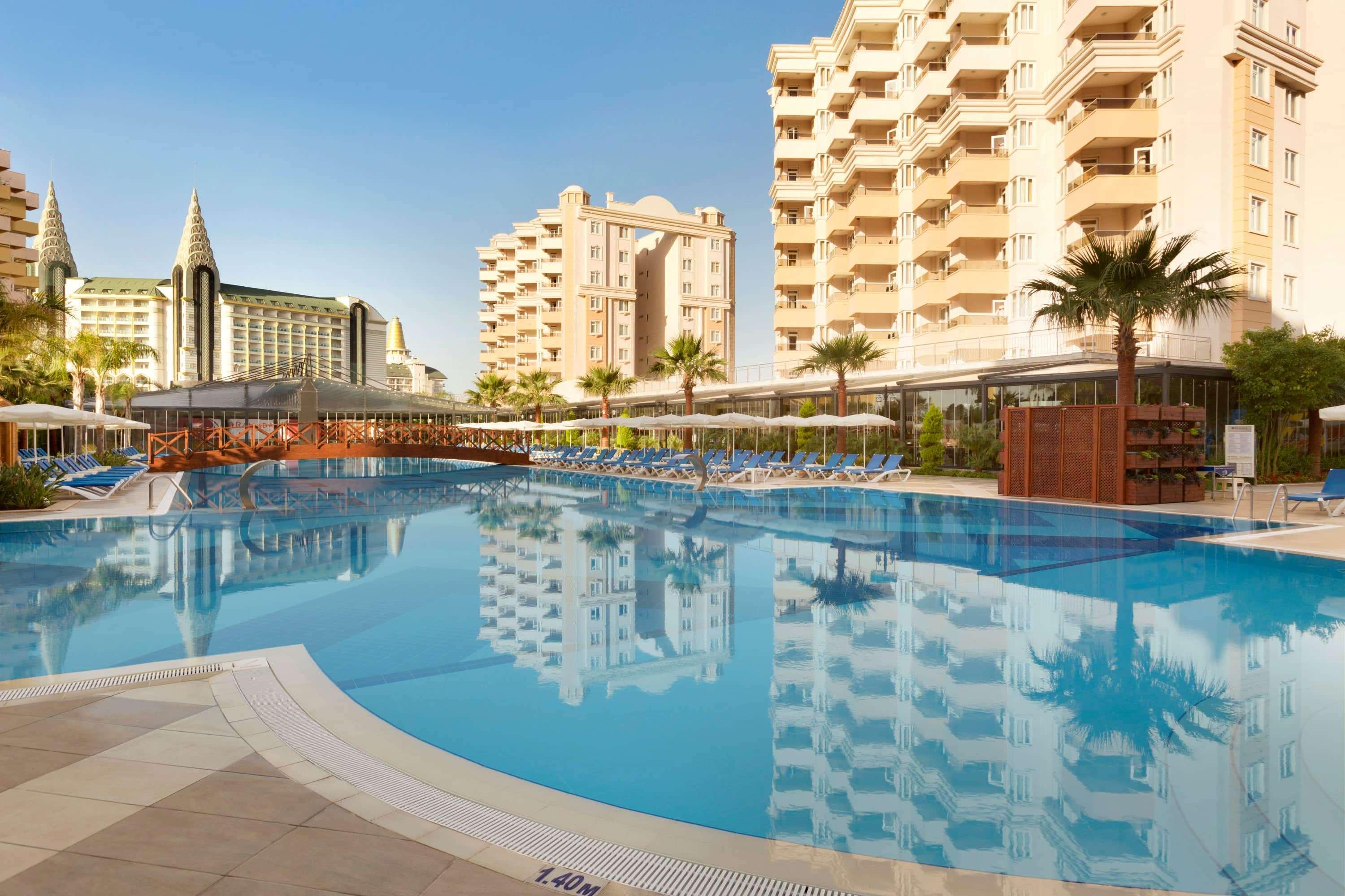 Ramada Resort By Wyndham Lara Antália Exterior foto
